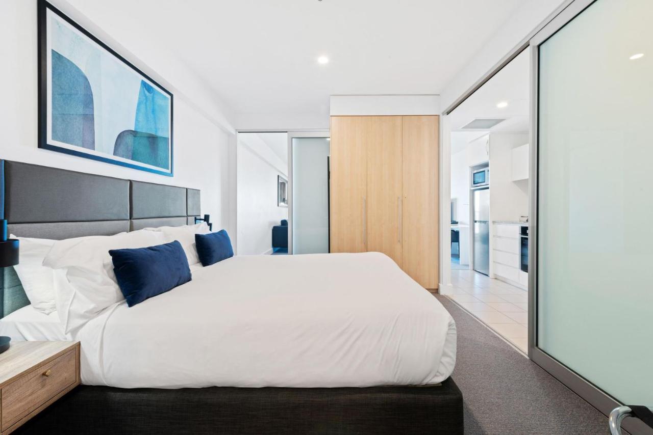 Belle Escapes - Sunset Views At The Bay * Glenelg