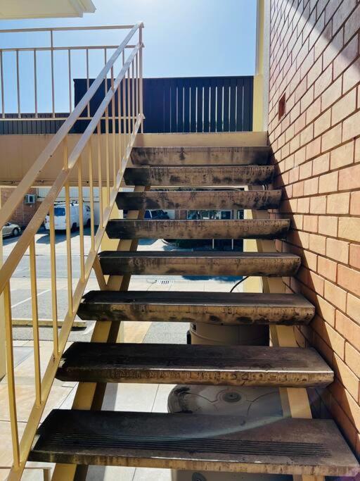 1br At Moseley Street Close To Beach31 Apartment