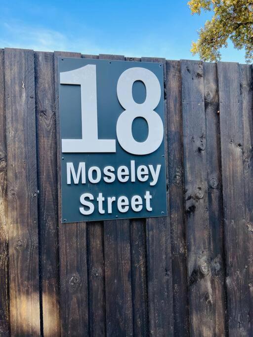 Apartment 1br At Moseley Street Close To Beach31 *