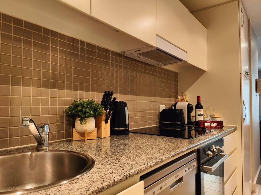 Project Bnb At The Bay Apartment *