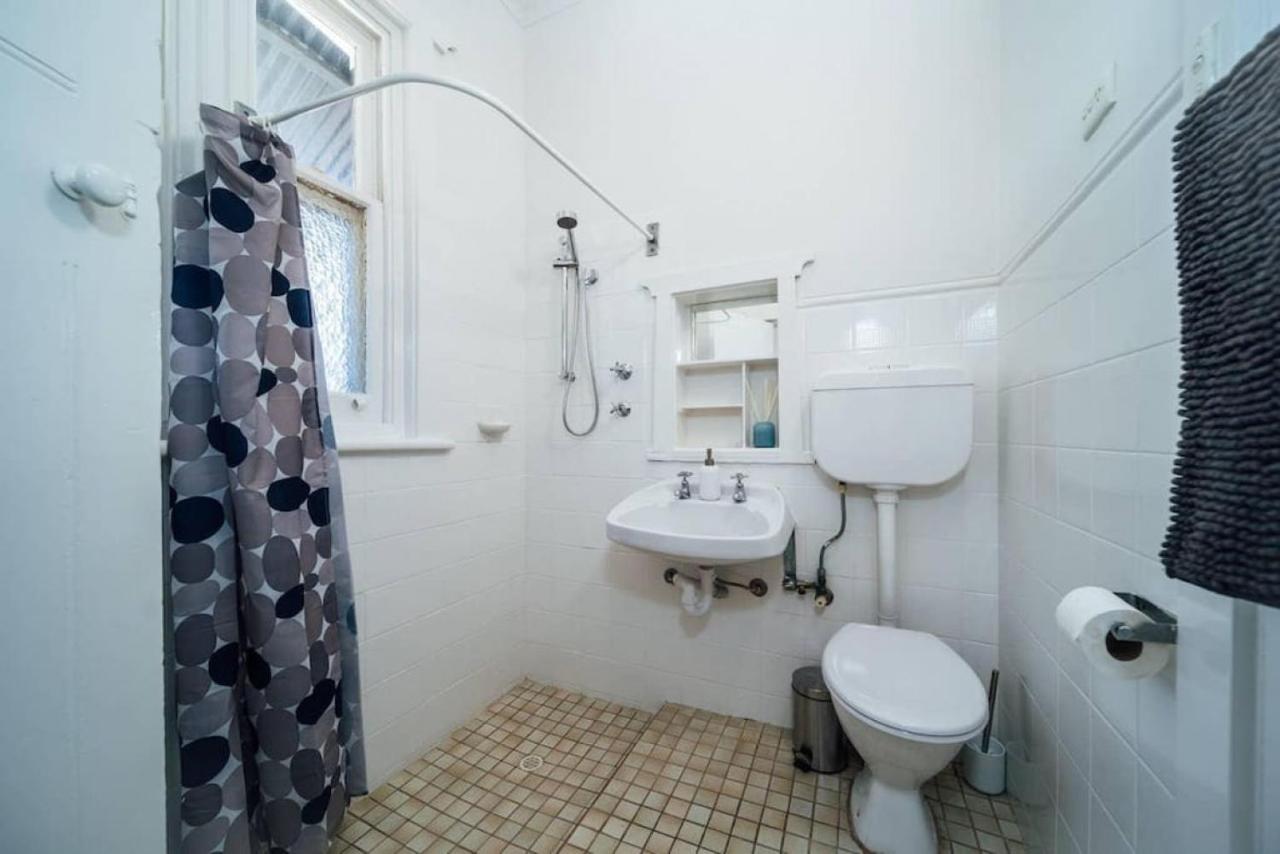 Seas The Day On Durham Apartment *