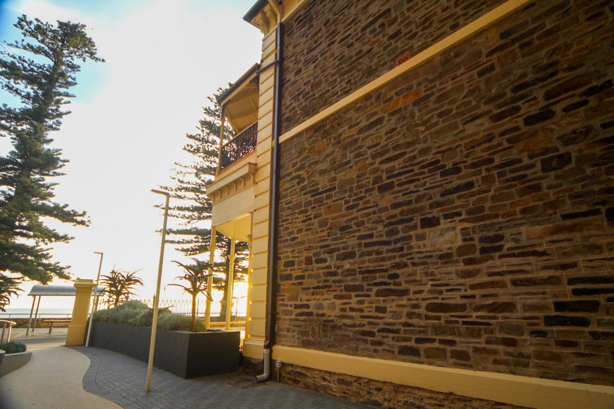 Seafield Tower No 2 Apartment