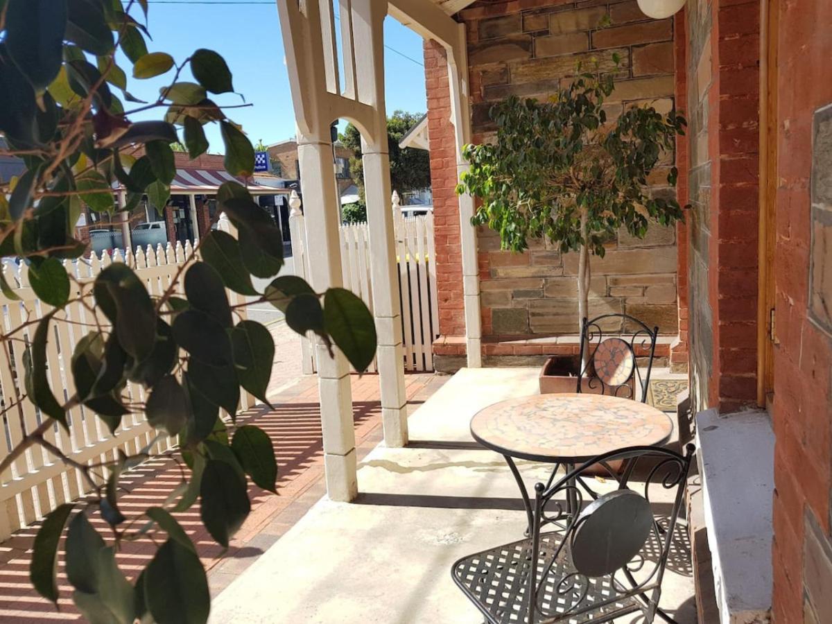 The Sussex, Renovated In The Heart Of Villa