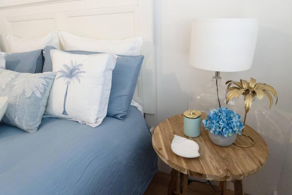 Luxurious Front With Ocean View Balcony * Glenelg