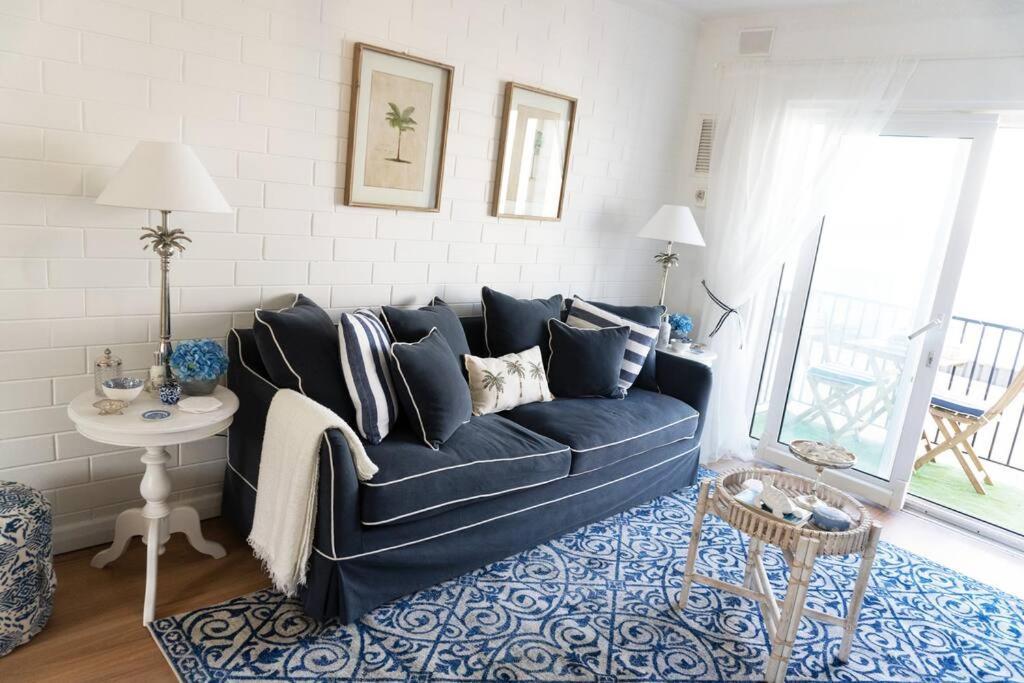 Apartment Luxurious Front With Ocean View Balcony *