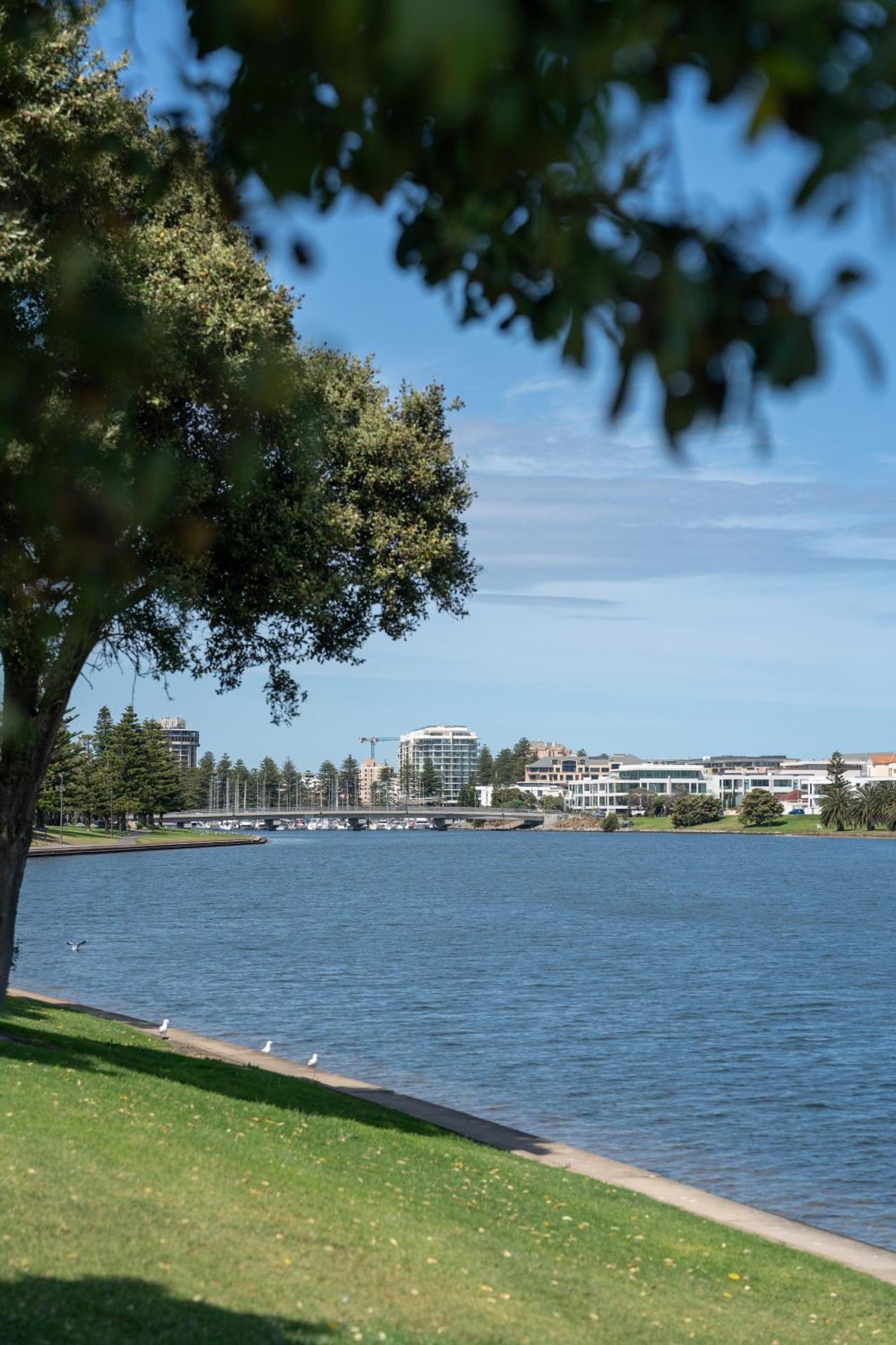 Miss Pats Brand New Gem River Views Short Walk To And Cafes Apartment Glenelg