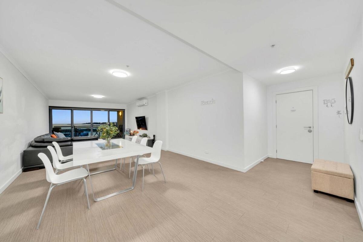 Sub-penthouse With Marina View By Host Solutions *