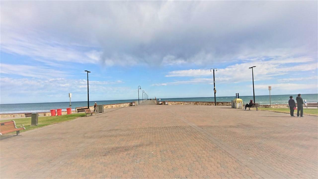 Hi 5 Glenelg