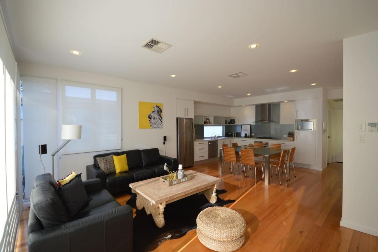The Holdfast Townhouse Sussex St Holiday home
